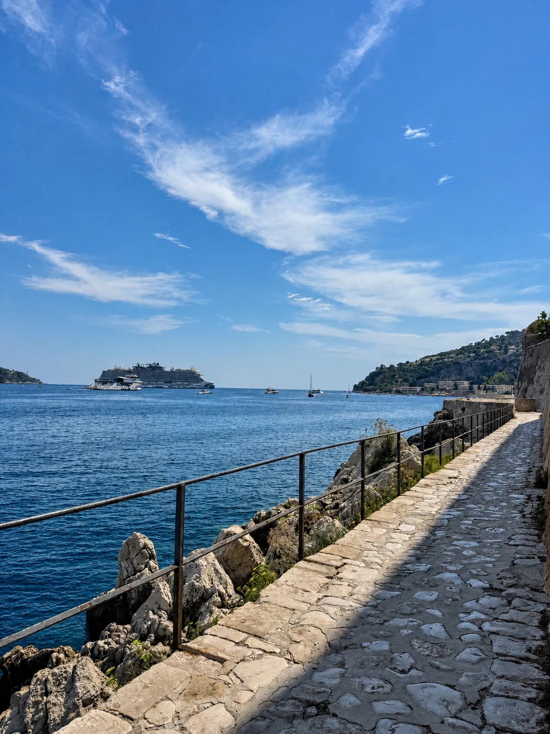 Vue : Villefranche-sur-Mer — Sentier du littoral